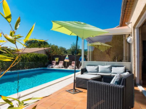 Гостиница Lovely Holiday Home in Argeliers with Swimming Pool  Аржелье